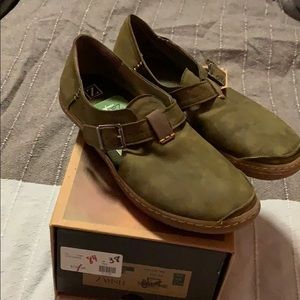 Zamsh soft suede shoes